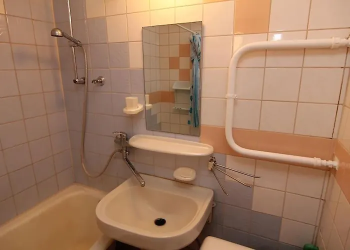 Apartment Song Festival 5-10 Minutes From Airport, Bus Station, Festival Area