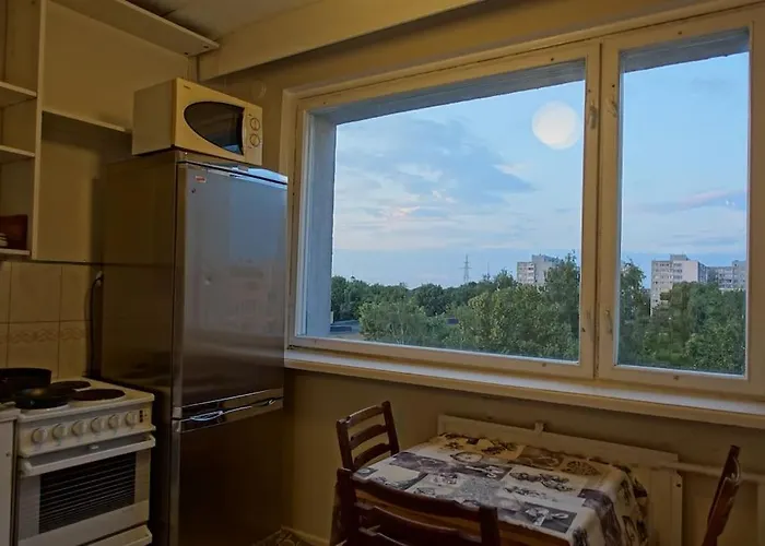 Song Festival 5-10 Minutes From Airport, Bus Station, Festival Area